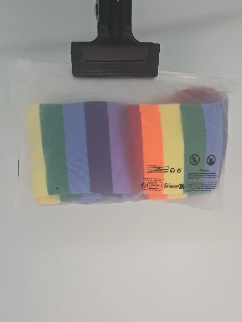 NEW! 🌈 🧦 PRIDE & SOLIDARITY Rainbow Striped HIGH SOCKS CUTE RETRO FUN ONE SIZE